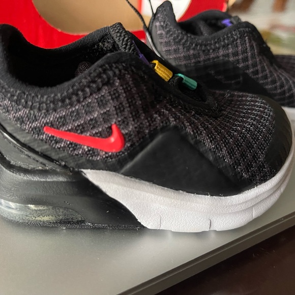 Nike baby shoes size 2C new with box - Picture 2 of 5